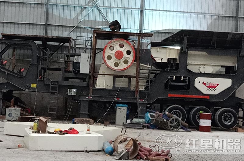 轮胎移动颚式破碎机 轮胎移动颚式破碎机