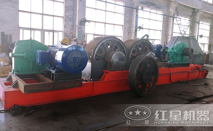 对辊式制砂机