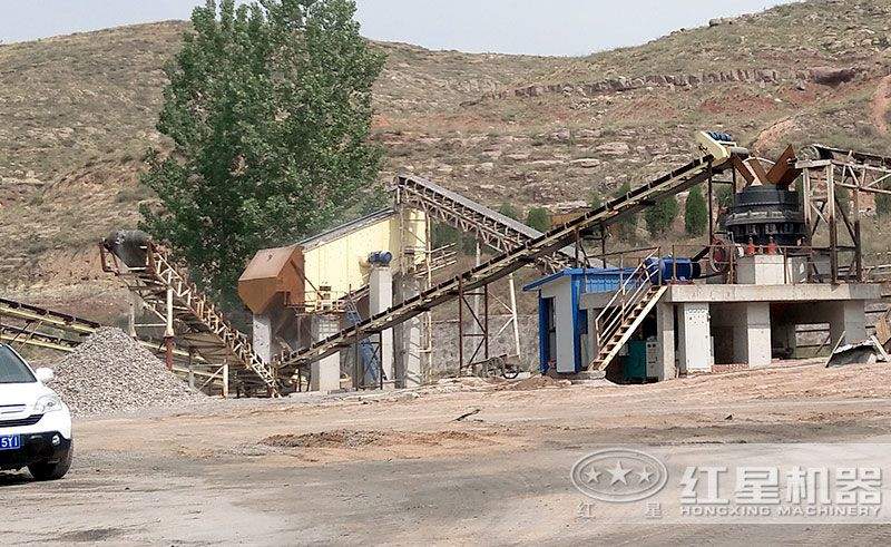 时产200吨的砂石厂生产线安装现场 时产200吨的砂石厂生产线安装现场