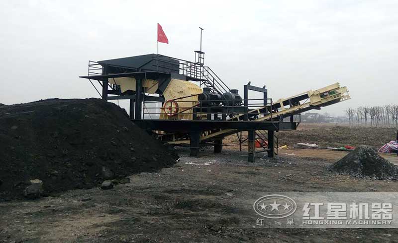 锤式破碎机现场 锤式破碎机现场