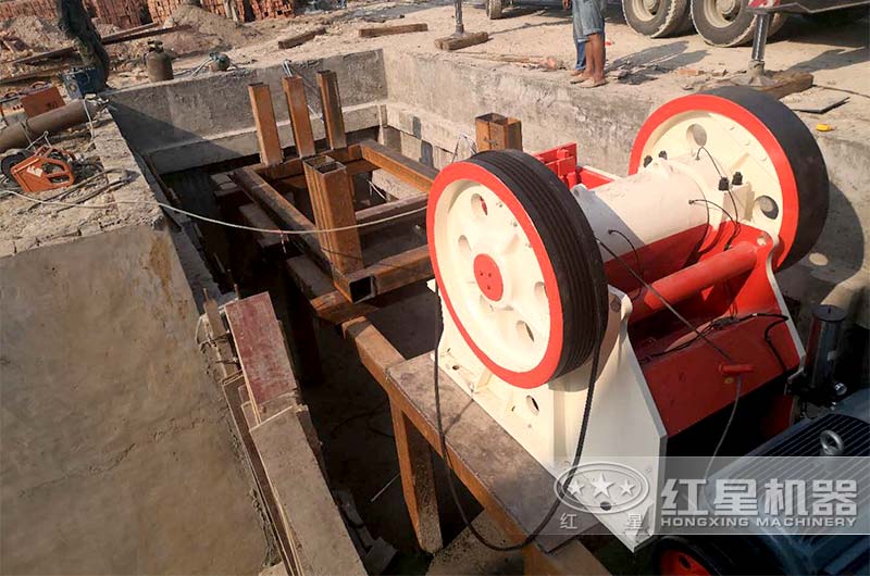 PE-600×750颚破机现场 PE-600×750颚破机现场