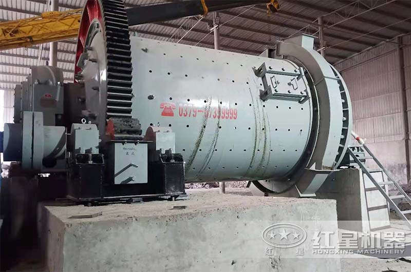 ���ϼ�Ъʽ��ĥ���ӹ���ʯ���ֳ�ʵ��