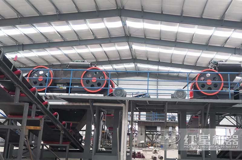 细颚式破碎机现场实拍 细颚式破碎机现场实拍