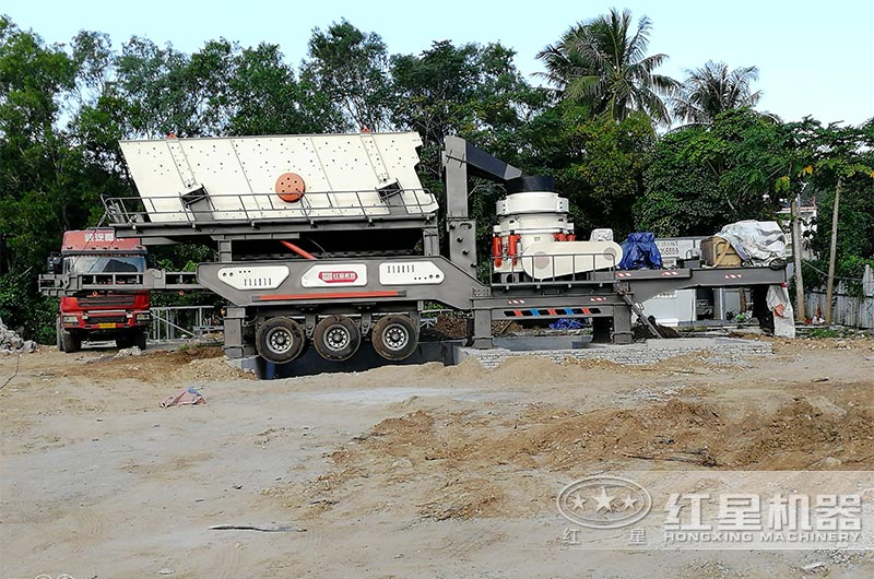 移动圆锥式破碎机现场 移动圆锥式破碎机现场