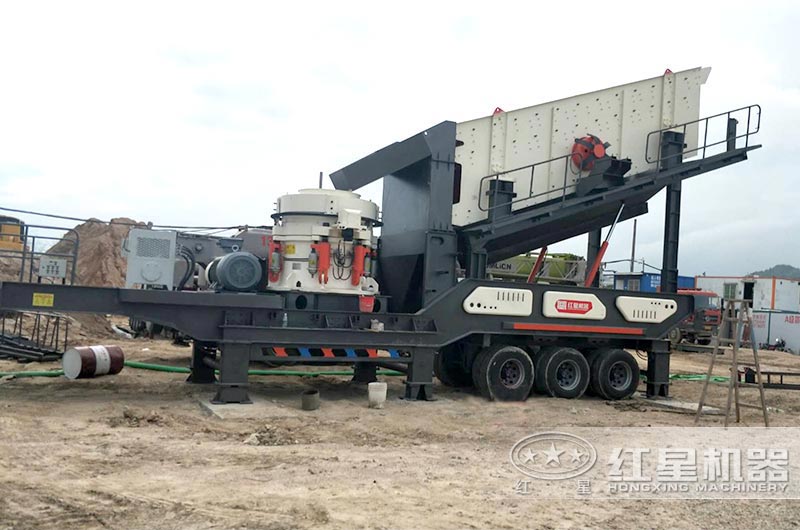移动破碎筛分设备现场 移动破碎筛分设备现场