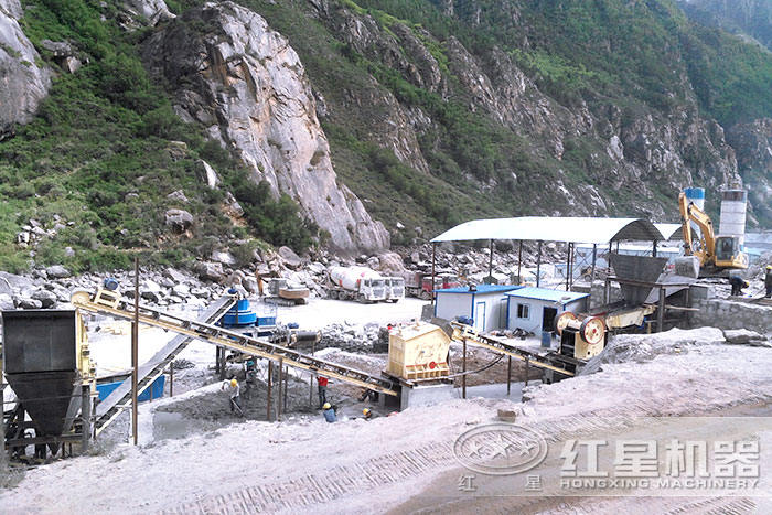 固定制沙现场 固定制沙现场