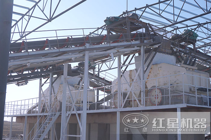 河北用户配置的4台反击破碎机 河北用户配置的4台反击破碎机