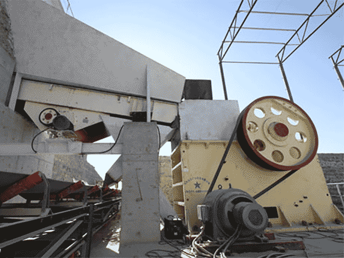 颚式破碎机生产线现场 颚式破碎机生产线现场