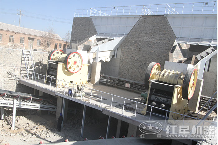 颚式石子机现场 颚式石子机现场