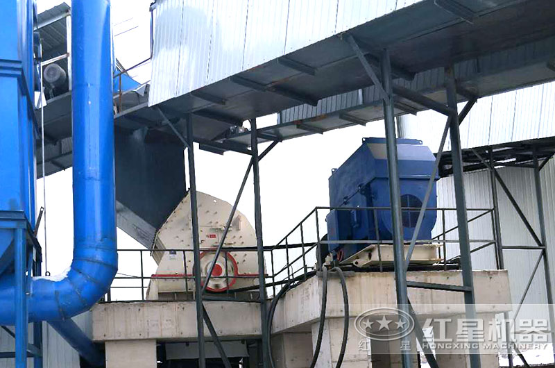 锤式破碎机现场 锤式破碎机现场