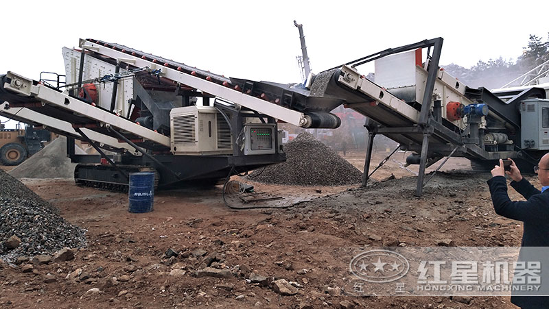 �ƶ����˹�ɰʯ������