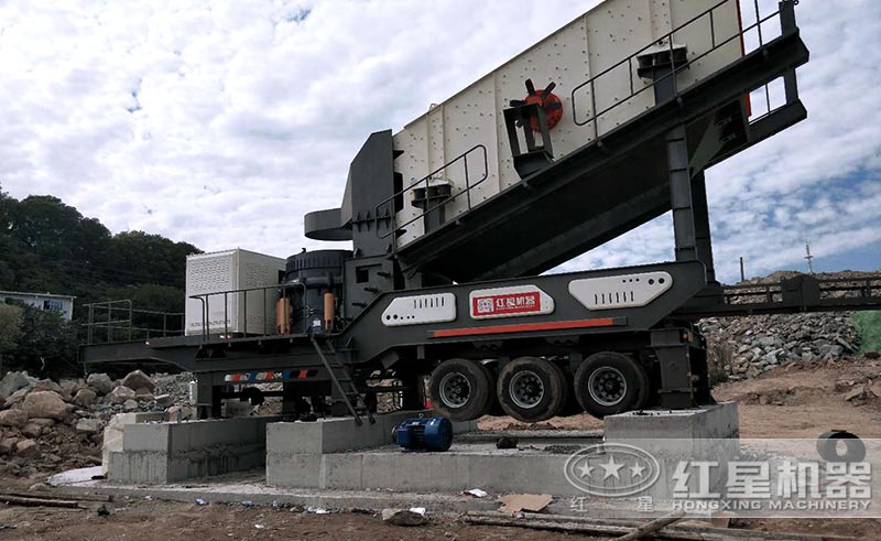 轮胎式建筑垃圾处理设备正在安装中 轮胎式建筑垃圾处理设备正在安装中