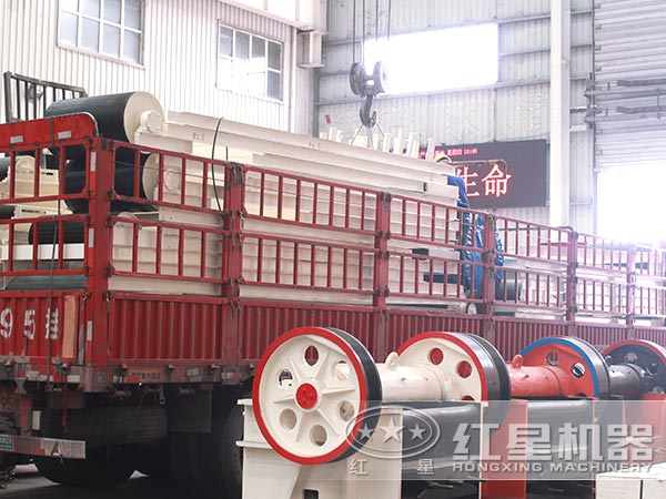 易彩堂皮带输送机正发往客户现场 易彩堂皮带输送机正发往客户现场