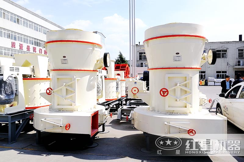 雷蒙磨粉机车间现货 雷蒙磨粉机车间现货