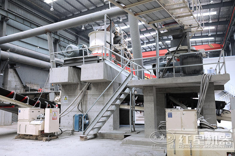 水泥生产线破碎现场 水泥生产线破碎现场