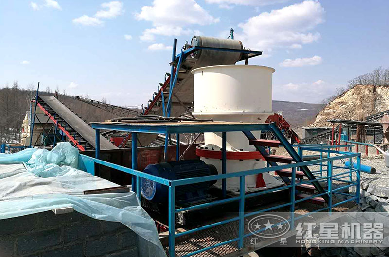 ɽ������Բ׶���ֳ�