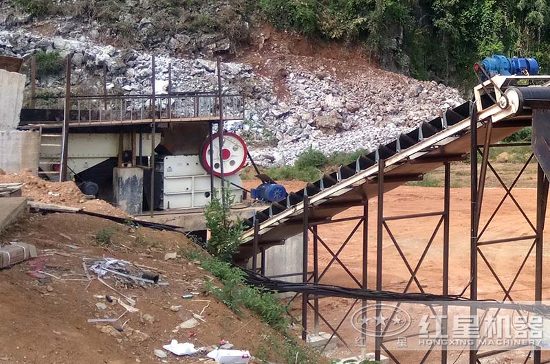PE颚破生产现场 PE颚破生产现场
