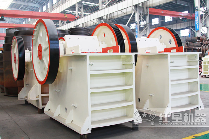 石子生产线破碎设备之颚式破碎机 石子生产线破碎设备之颚式破碎机