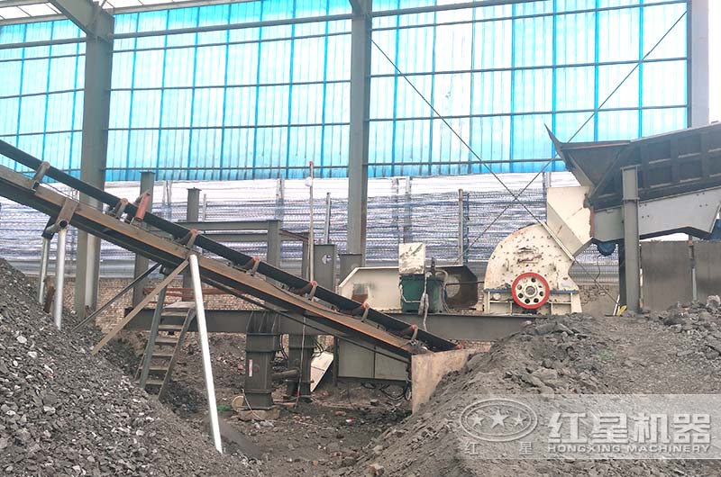 锤式破碎机生产现场 锤式破碎机生产现场