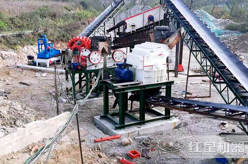 120目细碎机现场 120目细碎机现场