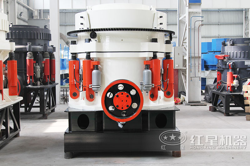 圆锥破碎机车间照 圆锥破碎机车间照