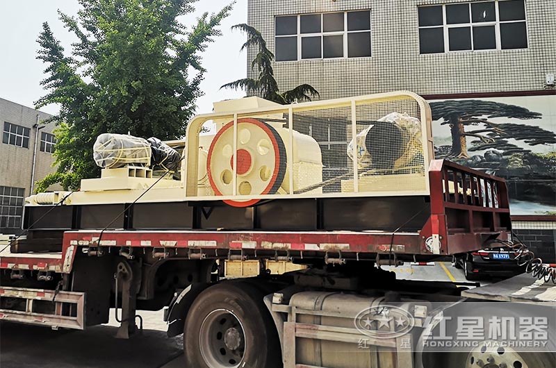 铁矿对辊破发货 铁矿对辊破发货