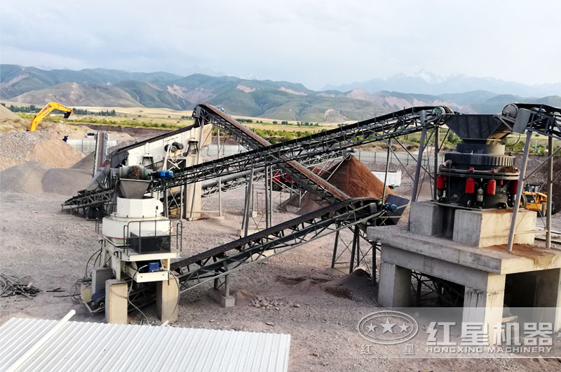 硬岩石破碎加工生产客户现场 硬岩石破碎加工生产客户现场