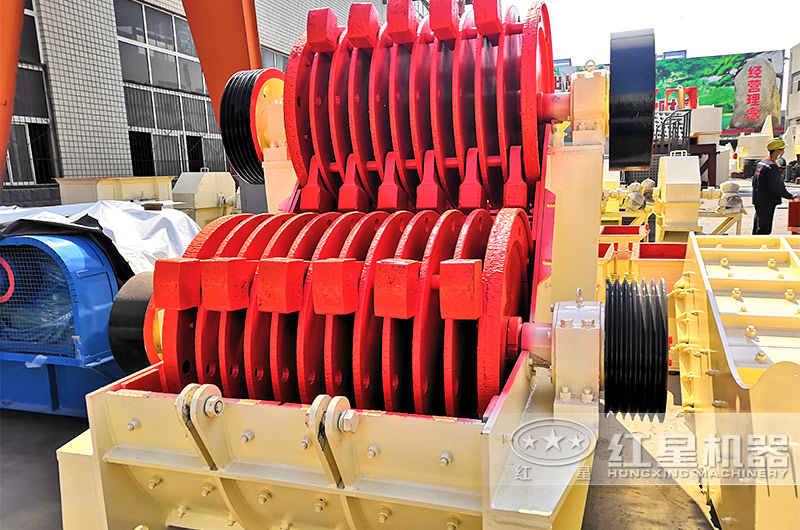 易彩堂机器双级粉碎机内部实拍 易彩堂机器双级粉碎机内部实拍