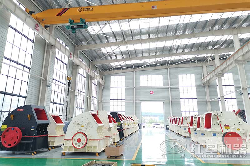 反击破碎石机和重锤破碎石机实拍 反击破碎石机和重锤破碎石机实拍