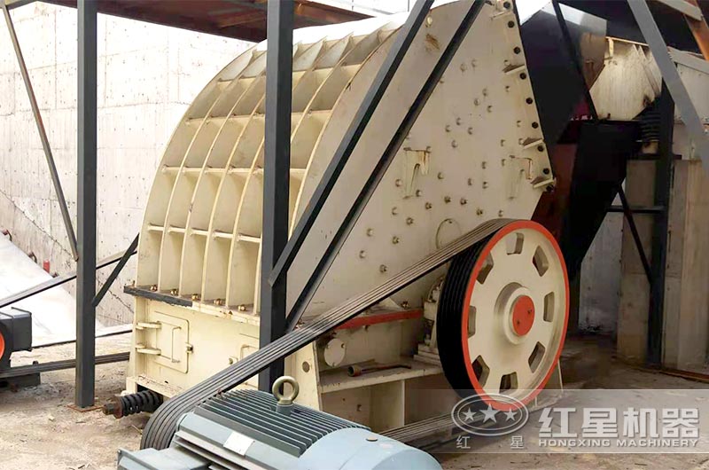 1308重锤式破碎机现场 1308重锤式破碎机现场