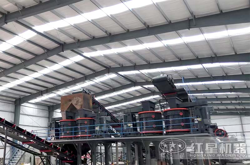 复合式破碎机现场 复合式破碎机现场