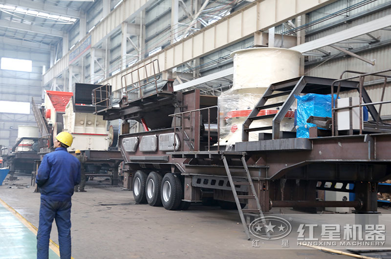 移动圆锤式破碎机搭载单缸圆锥破 移动圆锤式破碎机搭载单缸圆锥破