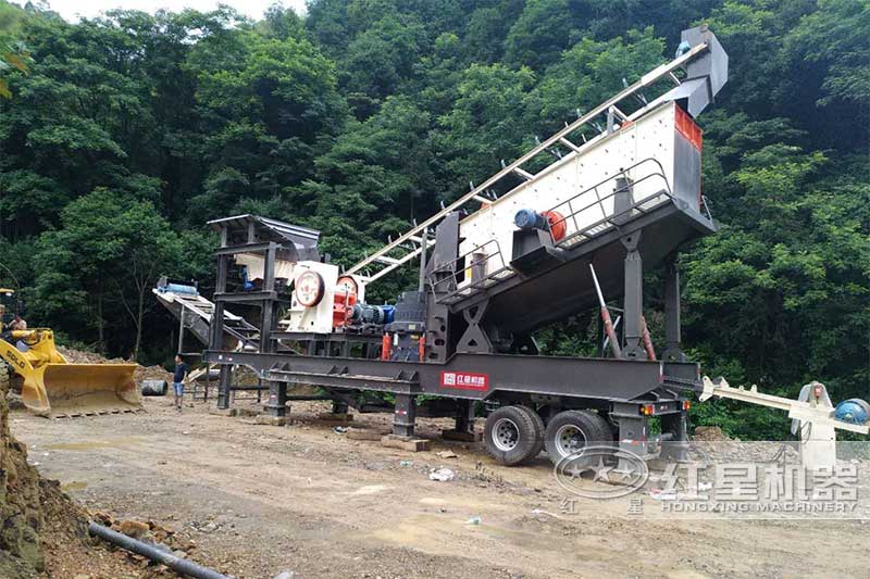 �ĺ�һС���ƶ���ʯ���ֳ�