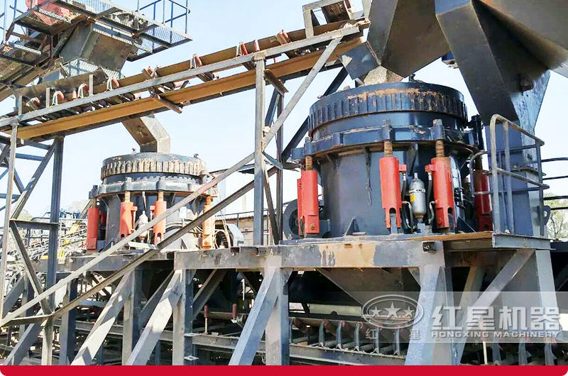 圆锥粉碎机作业现场 圆锥粉碎机作业现场