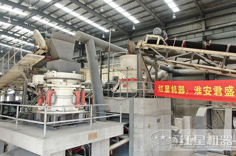 易彩堂圆锥破碎机作业现场实拍 易彩堂圆锥破碎机作业现场实拍