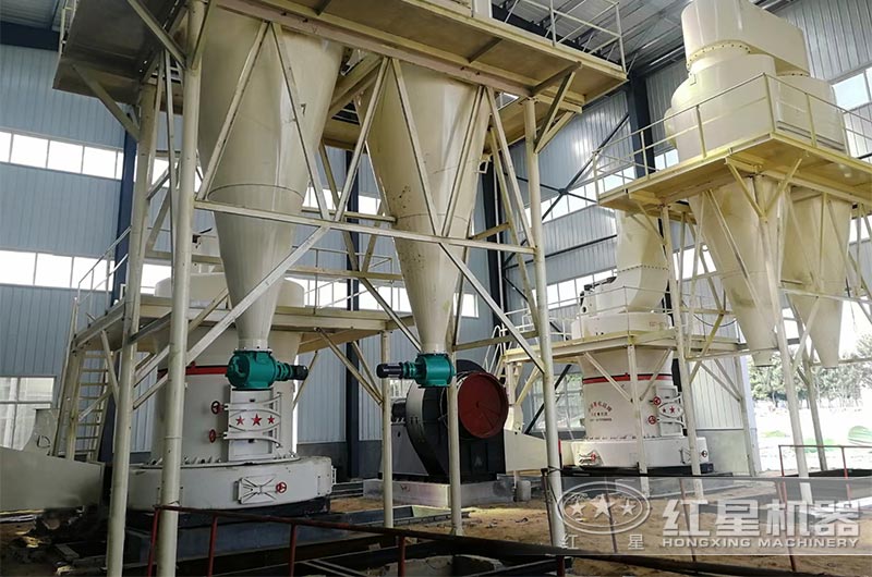 重晶石磨粉机现场 重晶石磨粉机现场