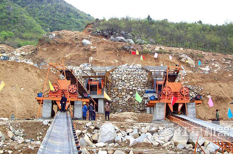 第一套破碎机设备现场 第一套破碎机设备现场