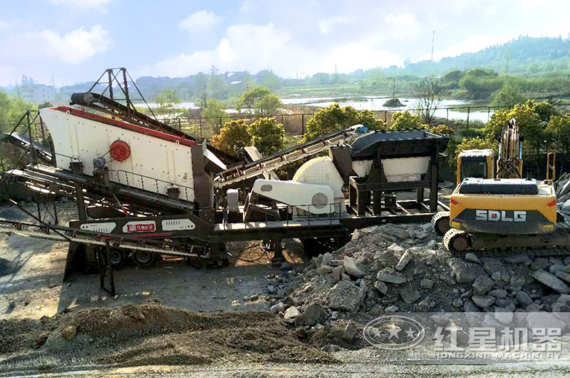 移动锤式破碎机