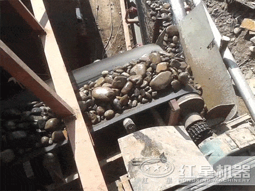 圆锥破碎机破碎河卵石 圆锥破碎机破碎河卵石