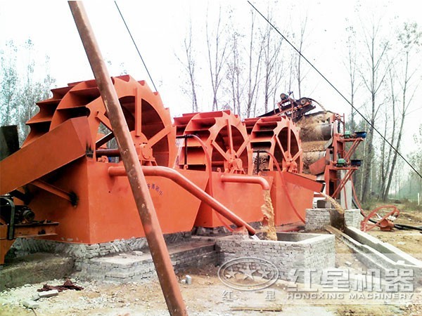 石粉双轮洗砂生产线现场图 石粉双轮洗砂生产线现场图