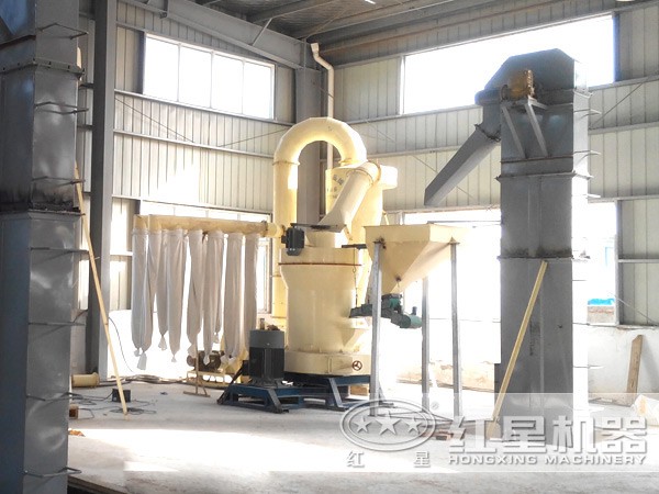 1200目锰矿磨粉机现场图 1200目锰矿磨粉机现场图