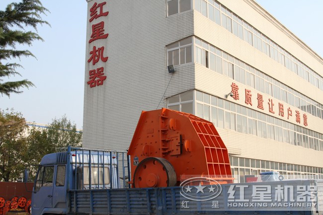 大型重锤式打砂机发货 大型重锤式打砂机发货