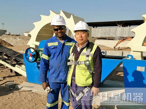 河卵石破碎制砂洗砂,客户现场 河卵石破碎制砂洗砂,客户现场