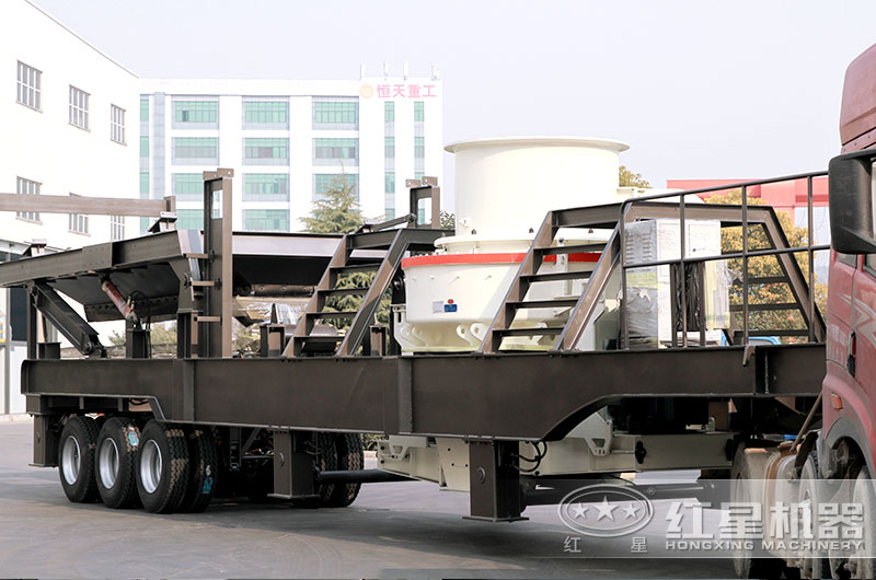 大型移动式制砂机发货了 大型移动式制砂机发货了