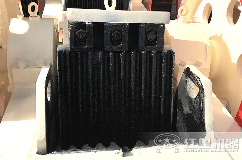 600*900颚式破碎机进料口 600*900颚式破碎机进料口