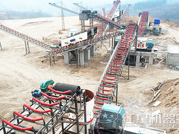 ���ʡ��߲���800���ɰʯ�������豸�ֳ�