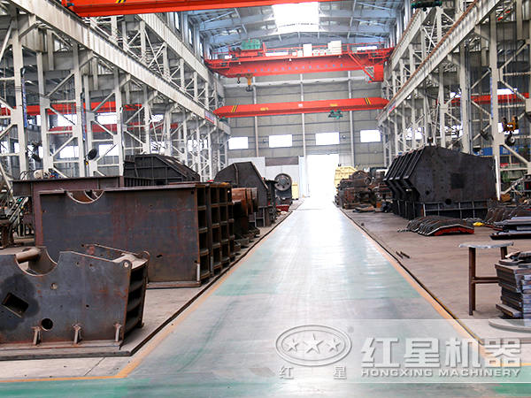 破碎机生产车间 破碎机生产车间