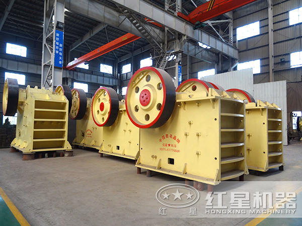 颚式破碎机(鄂破)的生产车间 颚式破碎机(鄂破)的生产车间