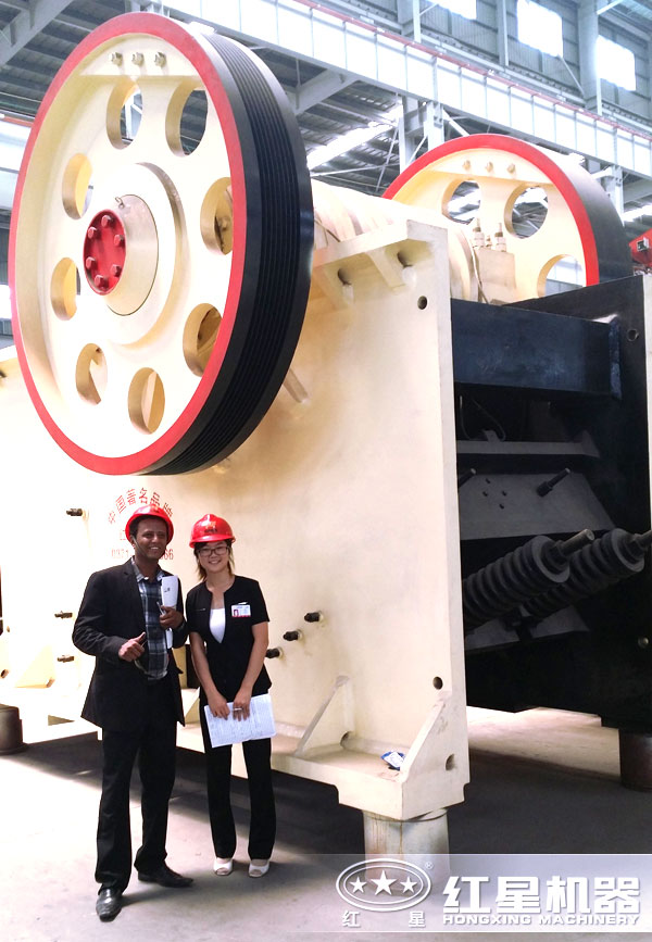 超大型颚式破碎机 超大型颚式破碎机