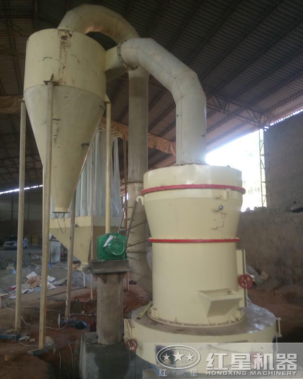 江西客户的磨粉机安装现场 江西客户的磨粉机安装现场